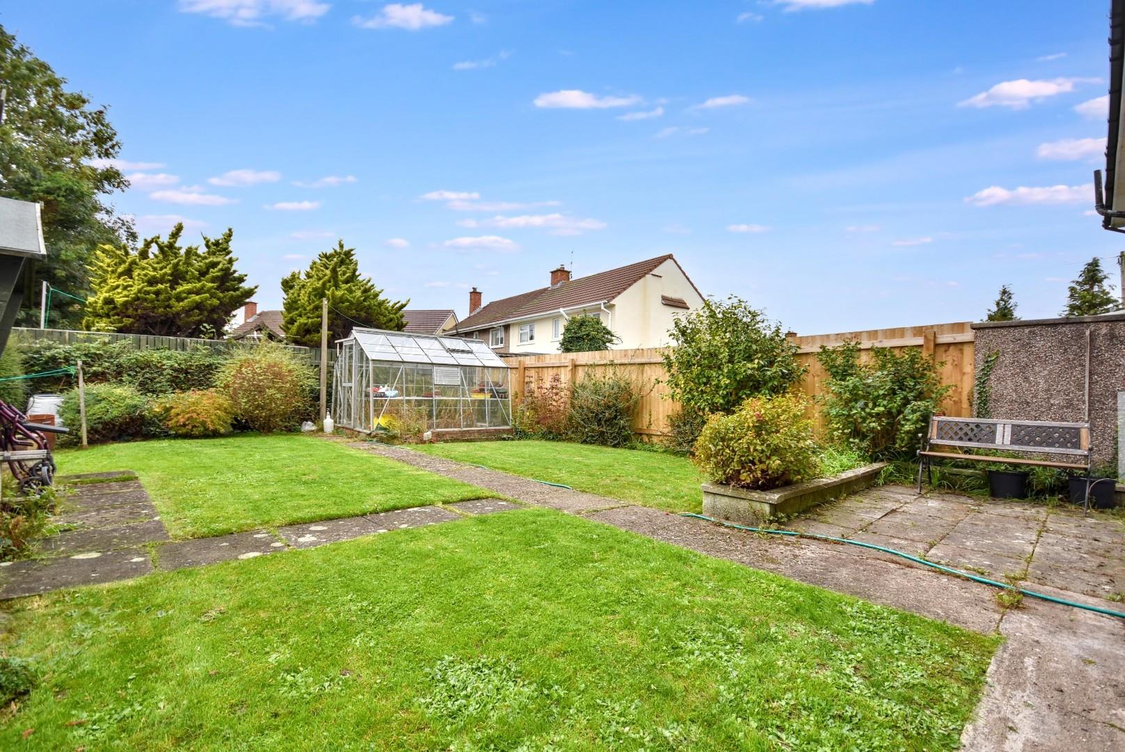 32 Laburnum Way, Penarth, CF64 3NF